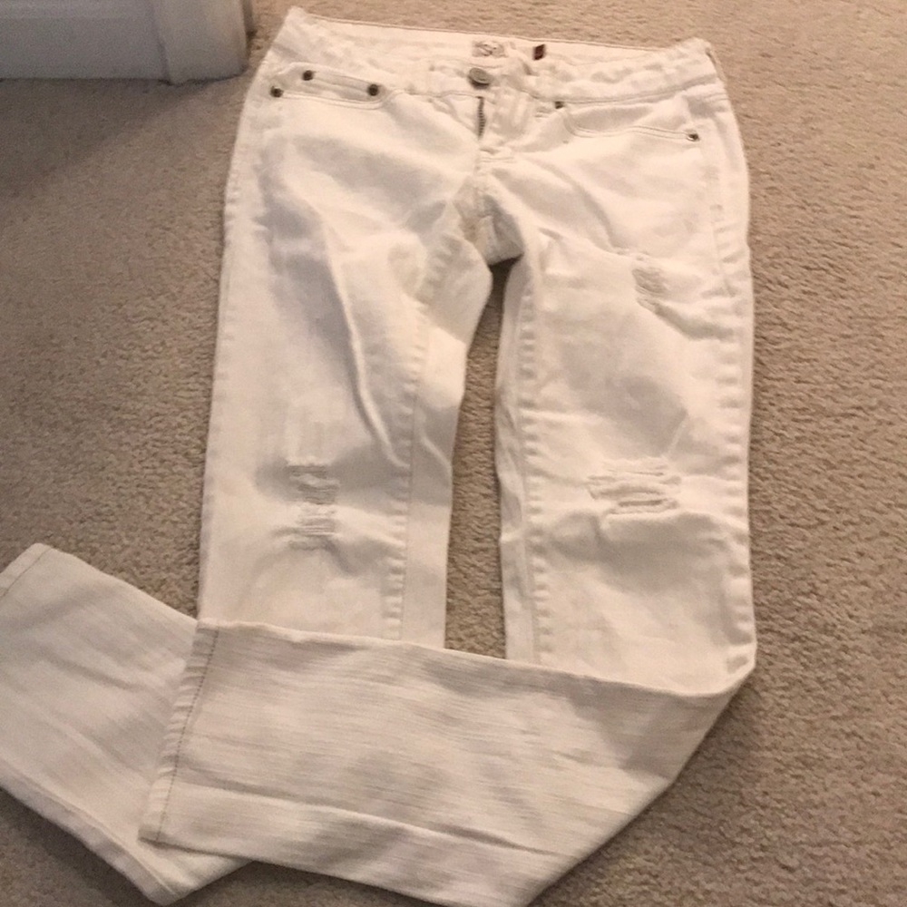 Kohl’s White Jeans